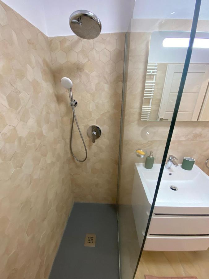 Plazza Studio 布加勒斯特 外观 照片